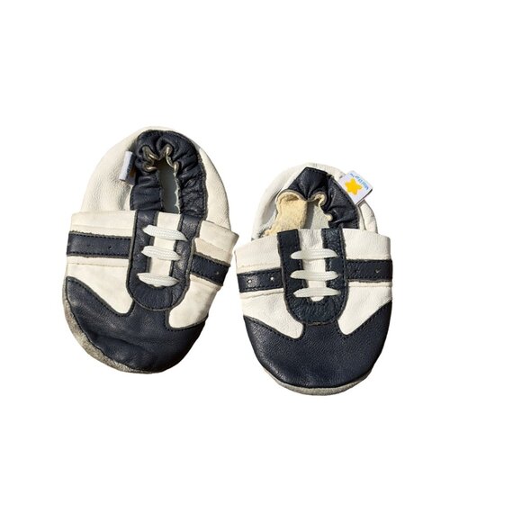 Bundle Of Three Pairs Of Soft Sole Leather Baby Shoes With Fun Designs & Elastic - Picture 4 of 8